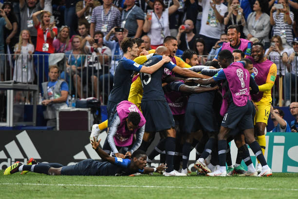 球俱乐部与 球俱乐部与